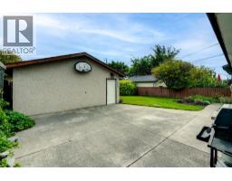 64 Huntham Road NE - photo 32