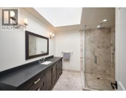 1373 Glenbrook Street, Coquitlam, BC V3E3G8 Photo 21