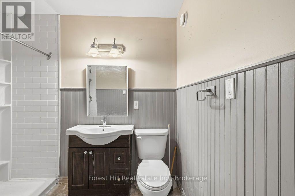 1014a Burgess Avenue — photo 23
