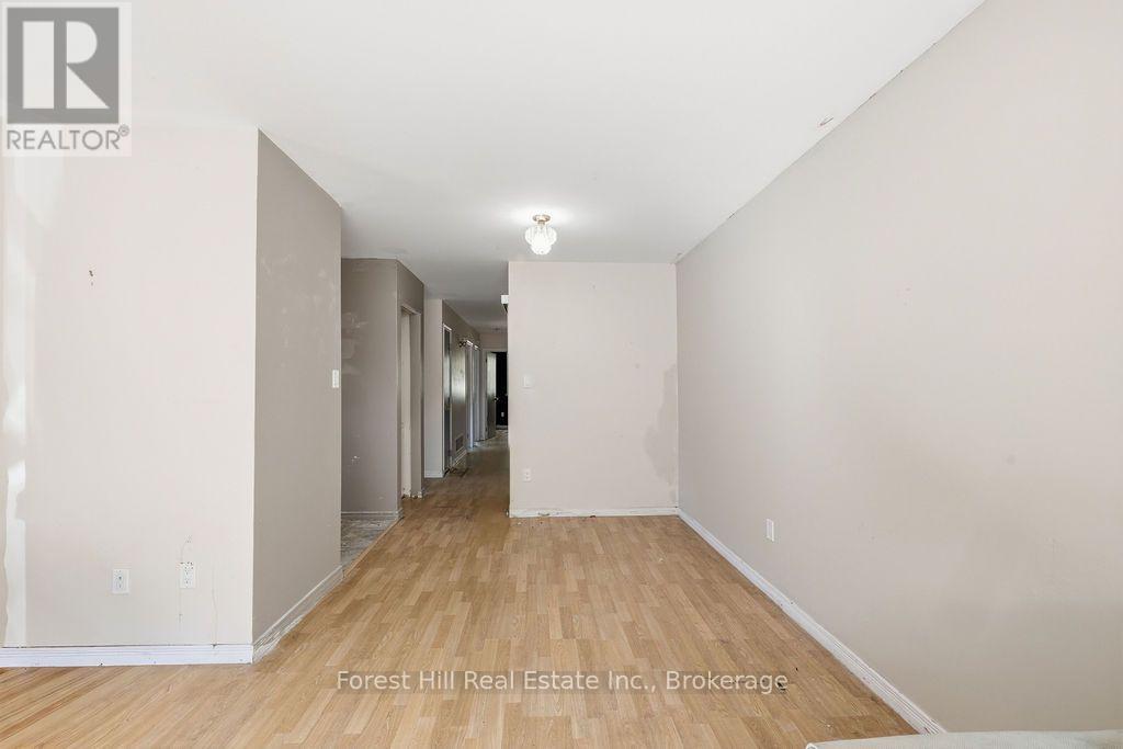 1014a Burgess Avenue — photo 31