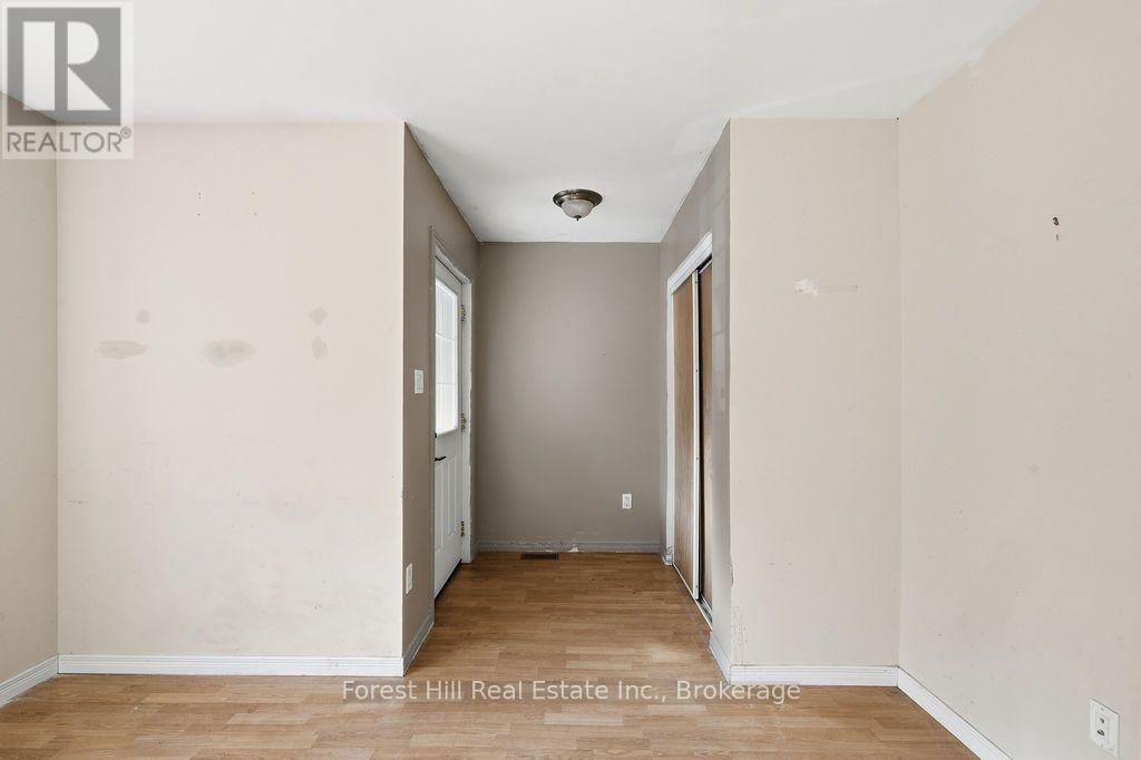 1014a Burgess Avenue — photo 33