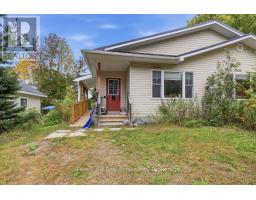 1014a Burgess Avenue, Muskoka Lakes, ON P0C1A0 Photo 8