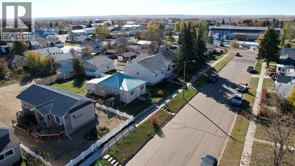 307 4 Avenue W - 41