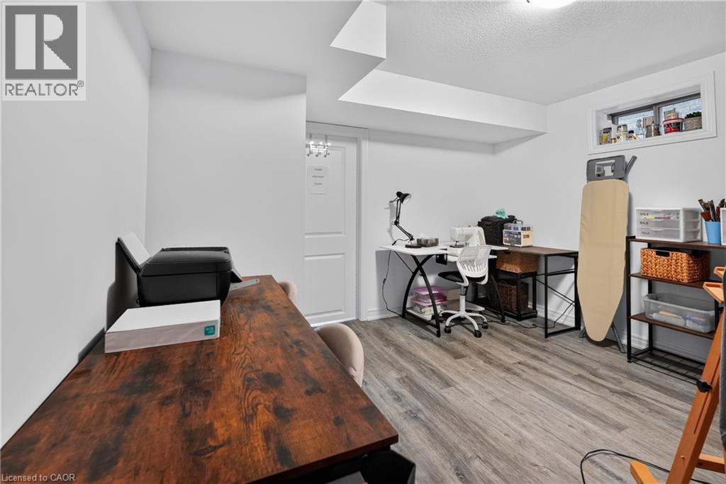 4069 Brock Street — photo 36
