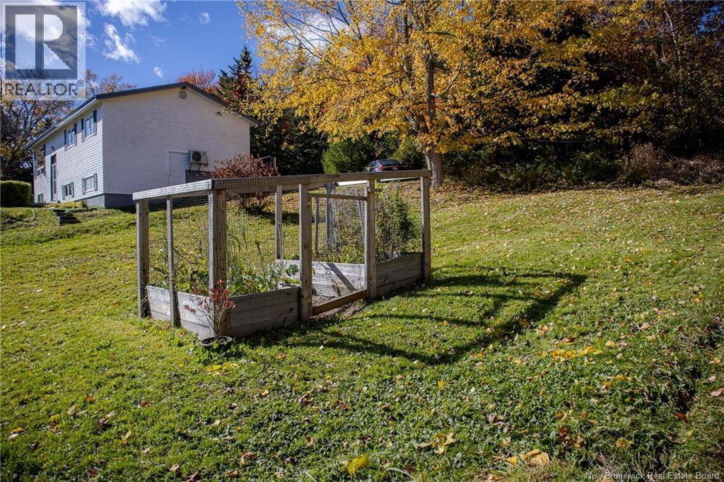 22 MacLean Road - 50