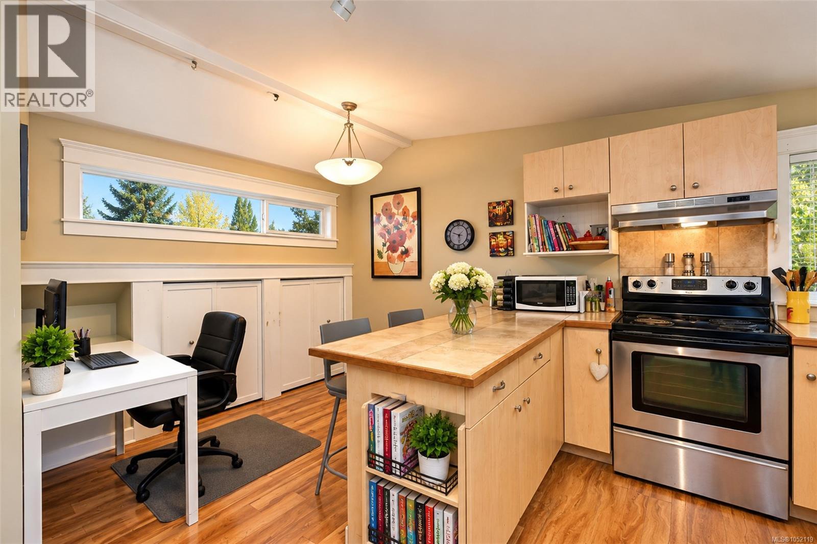 2834 Wyndeatt Ave - 43