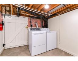 2834 Wyndeatt Ave, Saanich, BC V9A2L8 Photo 37
