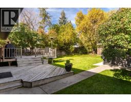 408 49 Avenue SW - photo 36
