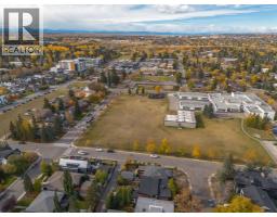 408 49 Avenue SW - photo 32