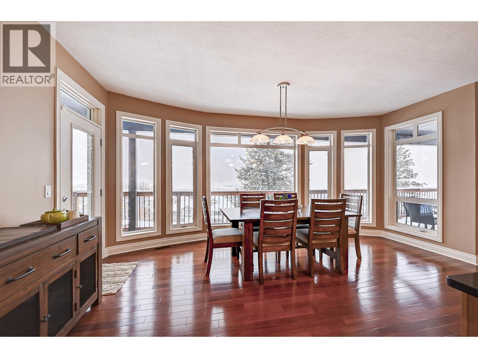 422 AZURE Place - 15