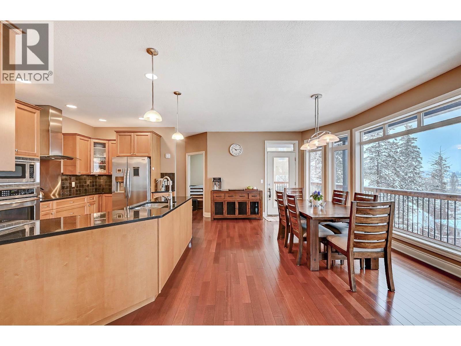 422 AZURE Place - 13