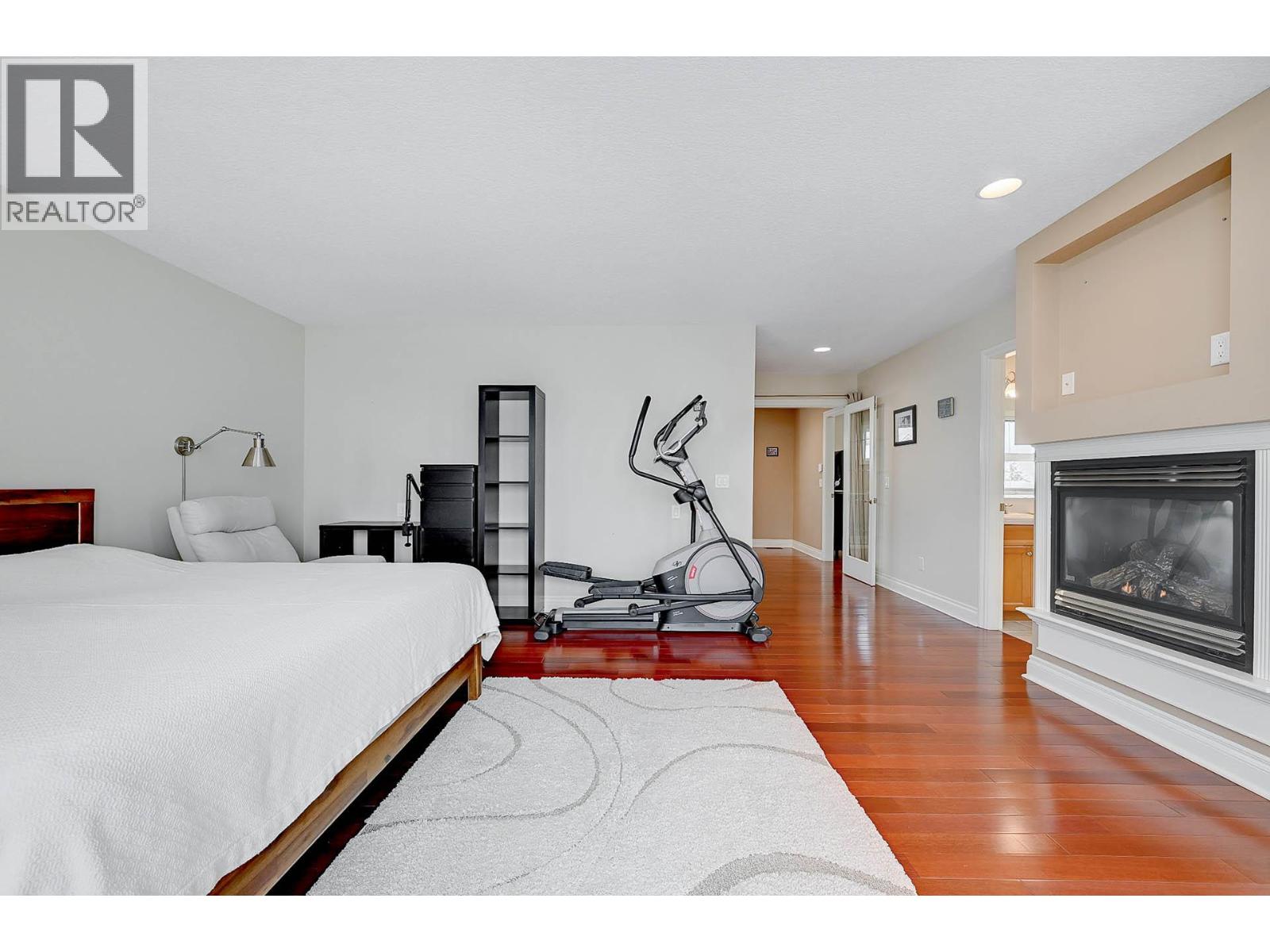 422 AZURE Place - 25