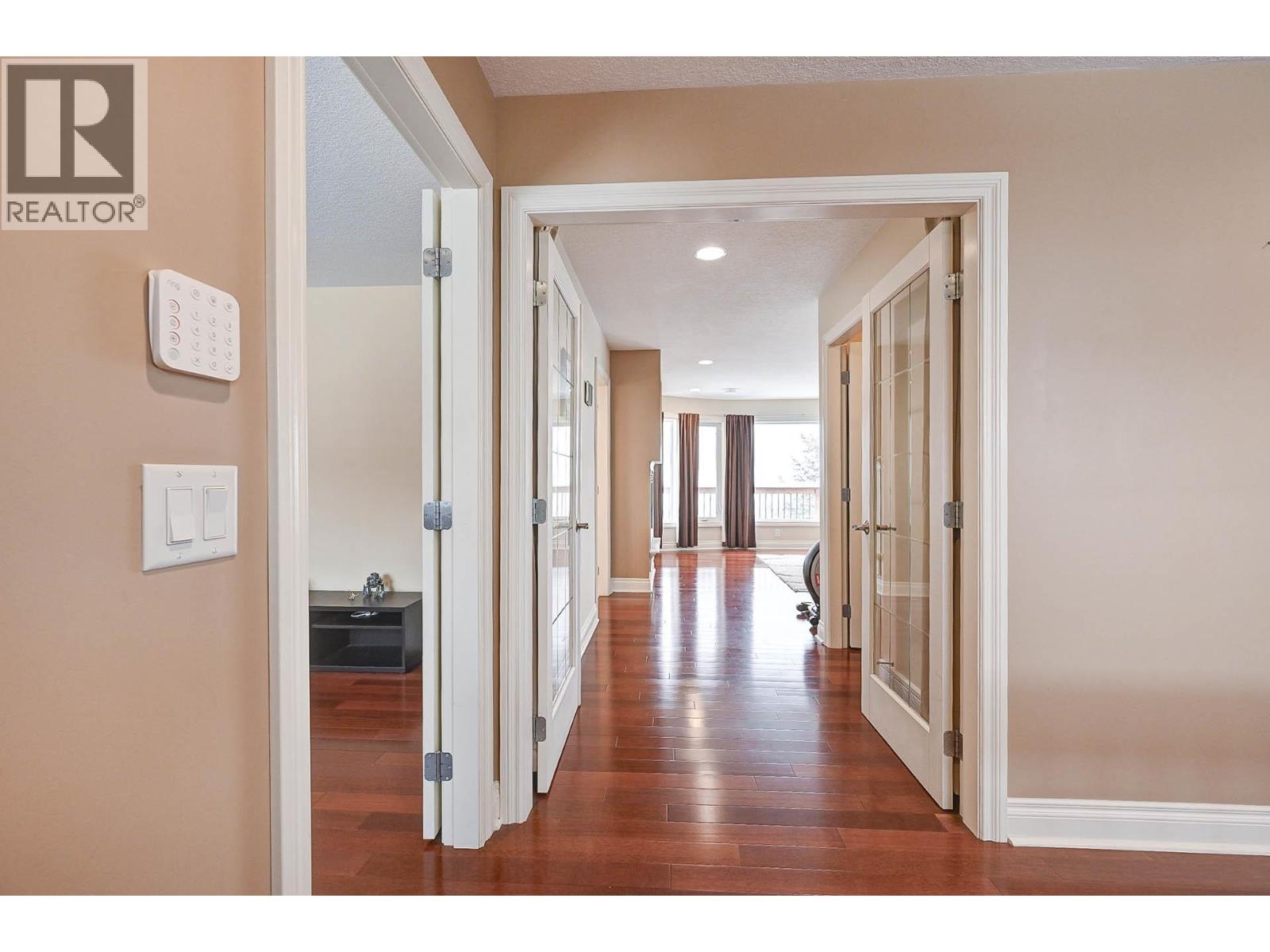 422 AZURE Place - 30
