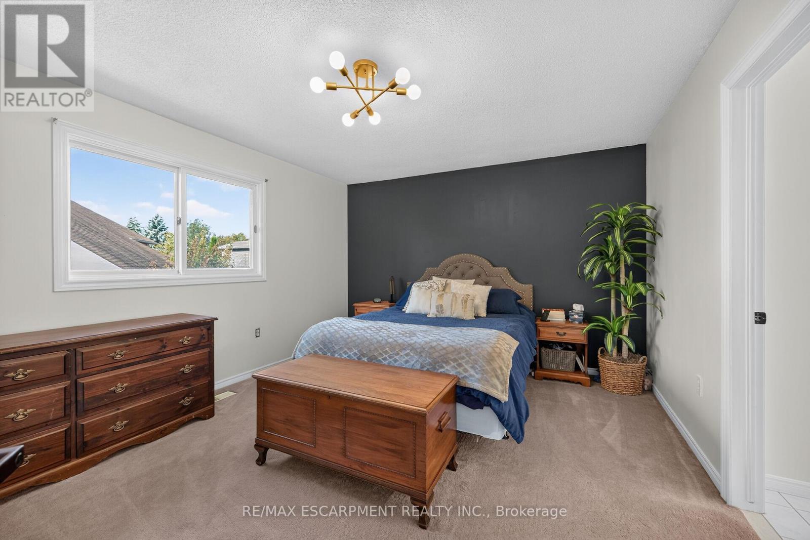 37 Glenhollow Drive, Hamilton, ON photo 18