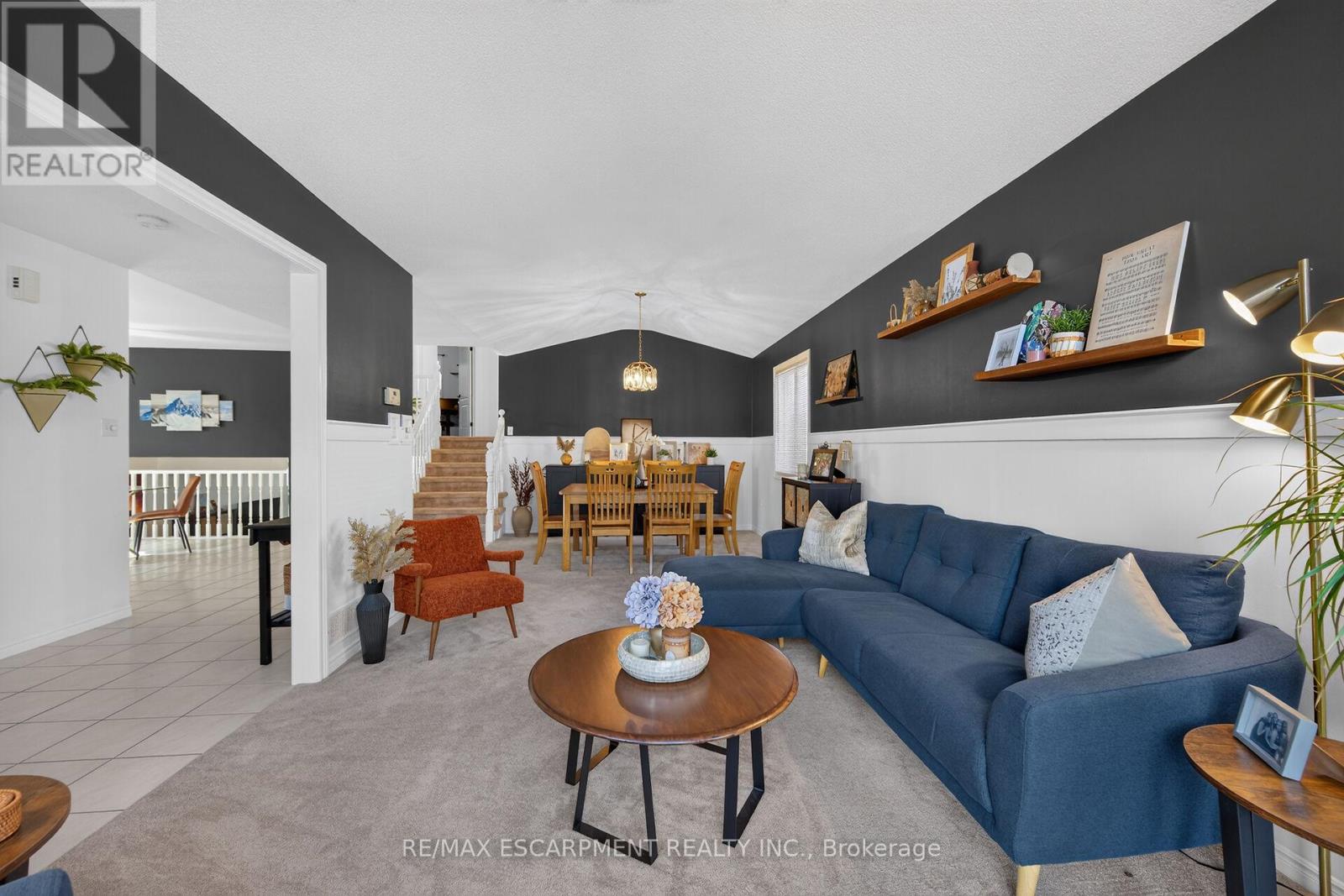 37 Glenhollow Drive, Hamilton, ON photo 6