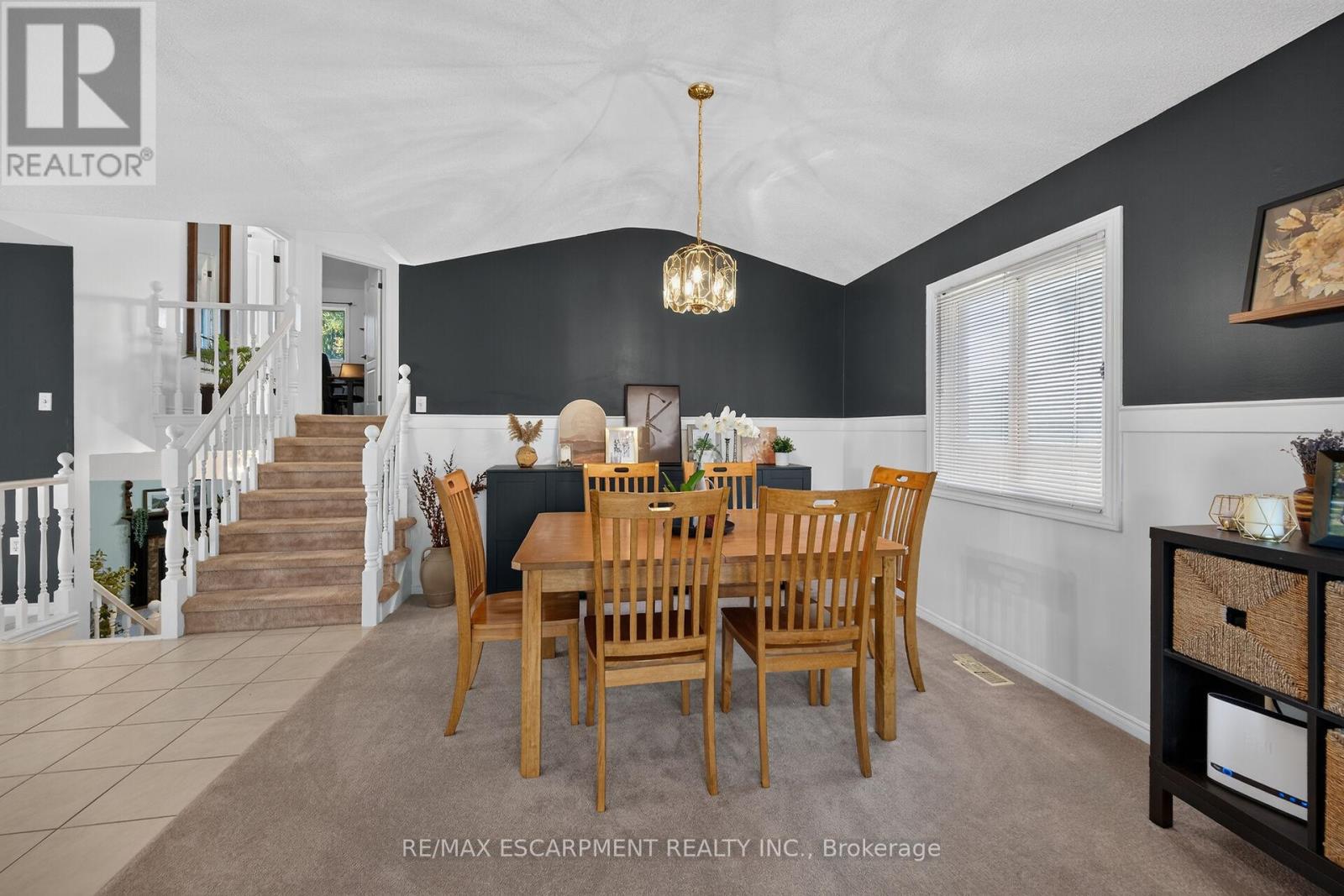 37 Glenhollow Drive, Hamilton, ON photo 7