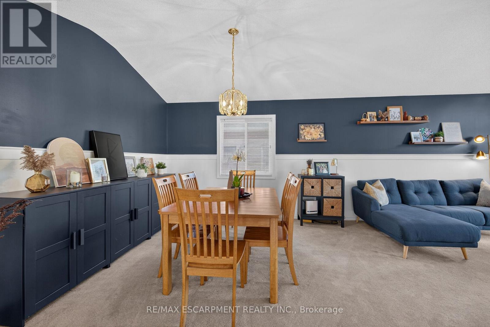 37 Glenhollow Drive, Hamilton, ON photo 8