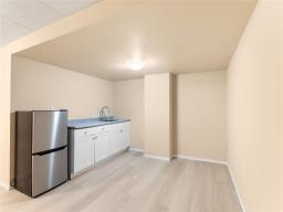 35 Lark Ridge Way, Winnipeg, MB R3Y0V4 Photo 38