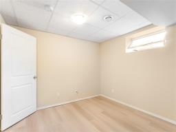 35 Lark Ridge Way, Winnipeg, MB R3Y0V4 Photo 47