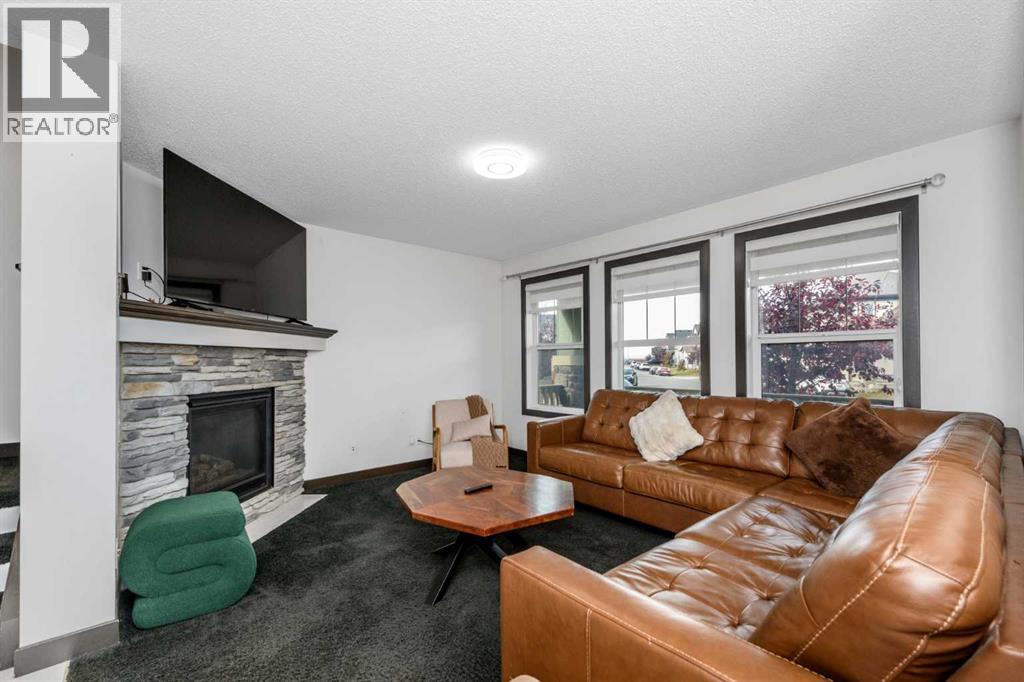 115 Skyview Springs Gardens NE photo 4