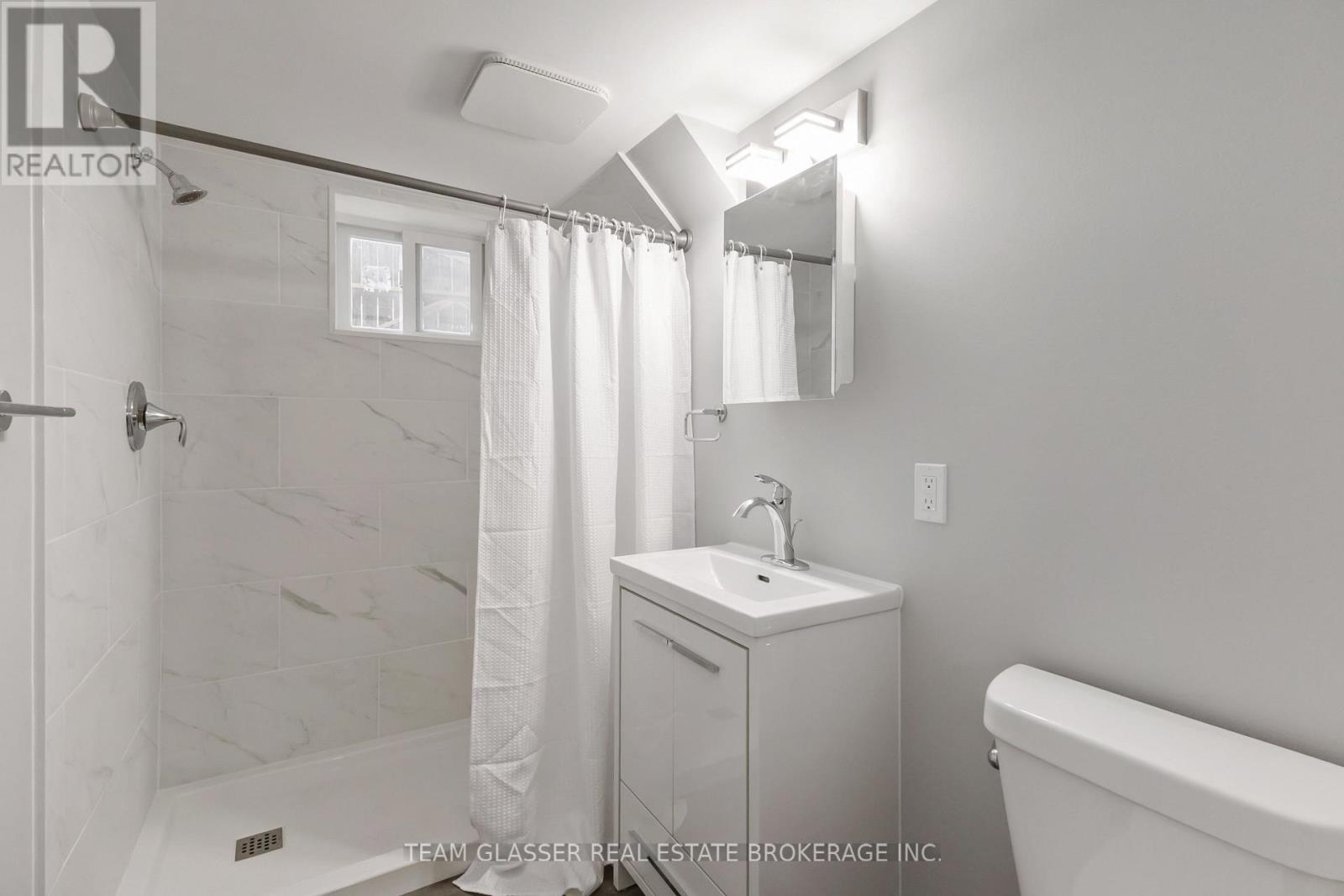 378 Grey Street — photo 16
