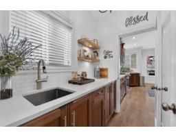 17473 64a Avenue, Surrey, BC V3S3K9 Photo 10