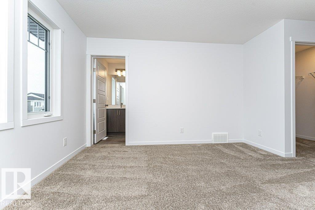 6407 63 Street, photo 13