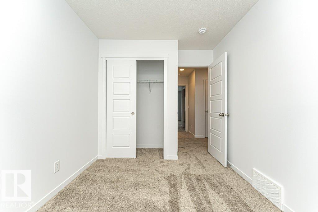 6407 63 Street, photo 16