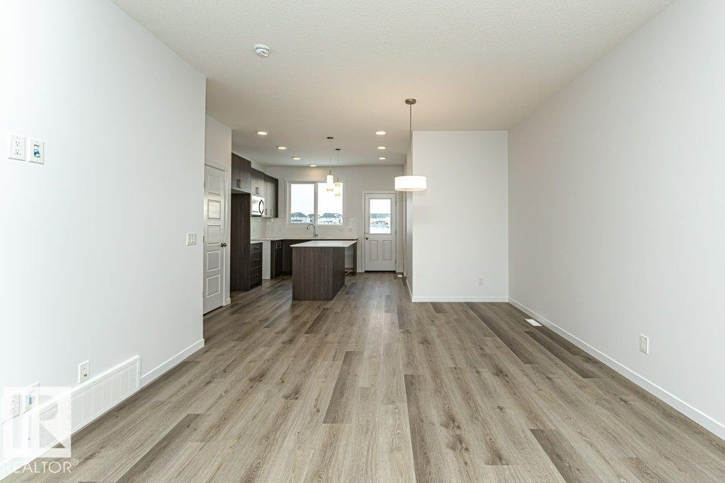6407 63 Street, photo 5