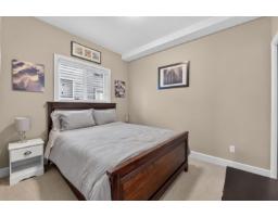 17473 64a Avenue, Surrey, BC V3S3K9 Photo 22