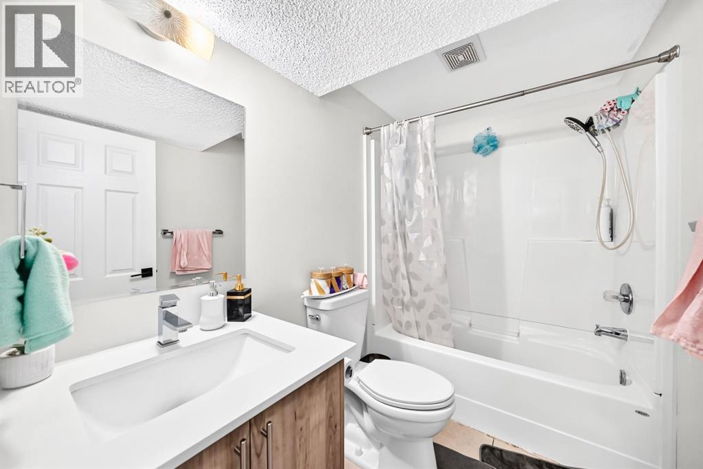 135 Whiteview Close NE - photo 38