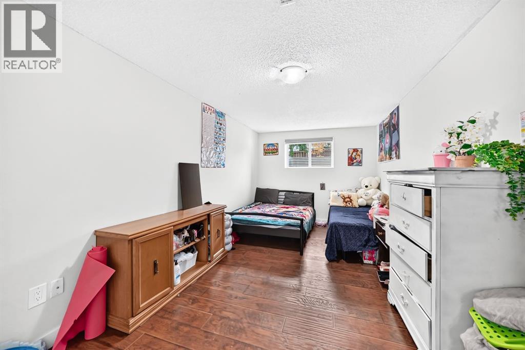 135 Whiteview Close NE - photo 37