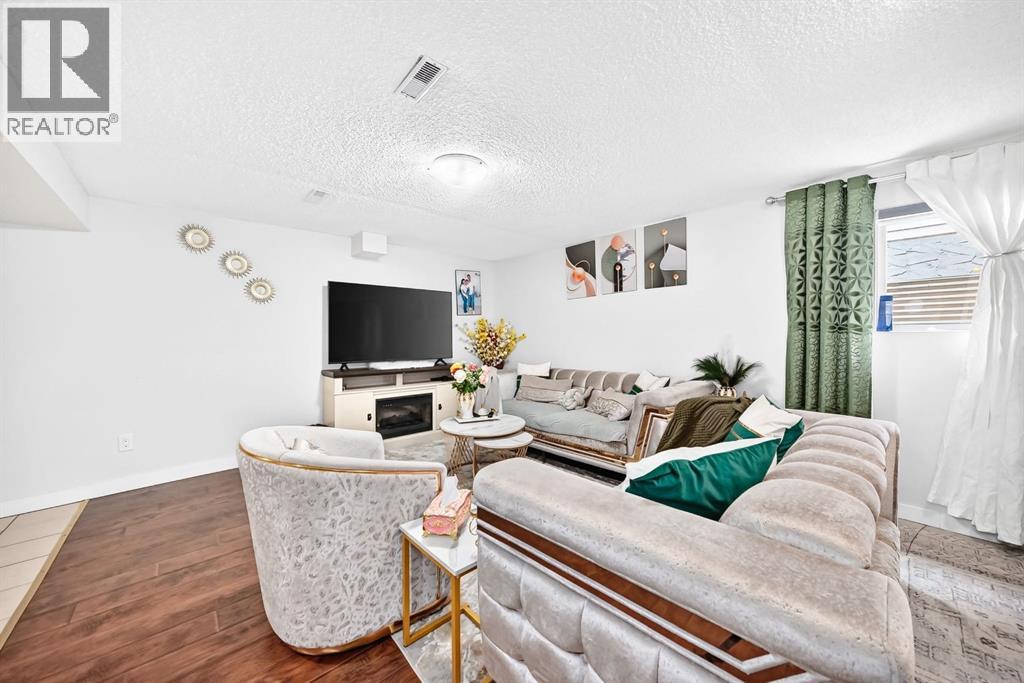 135 Whiteview Close NE - photo 26