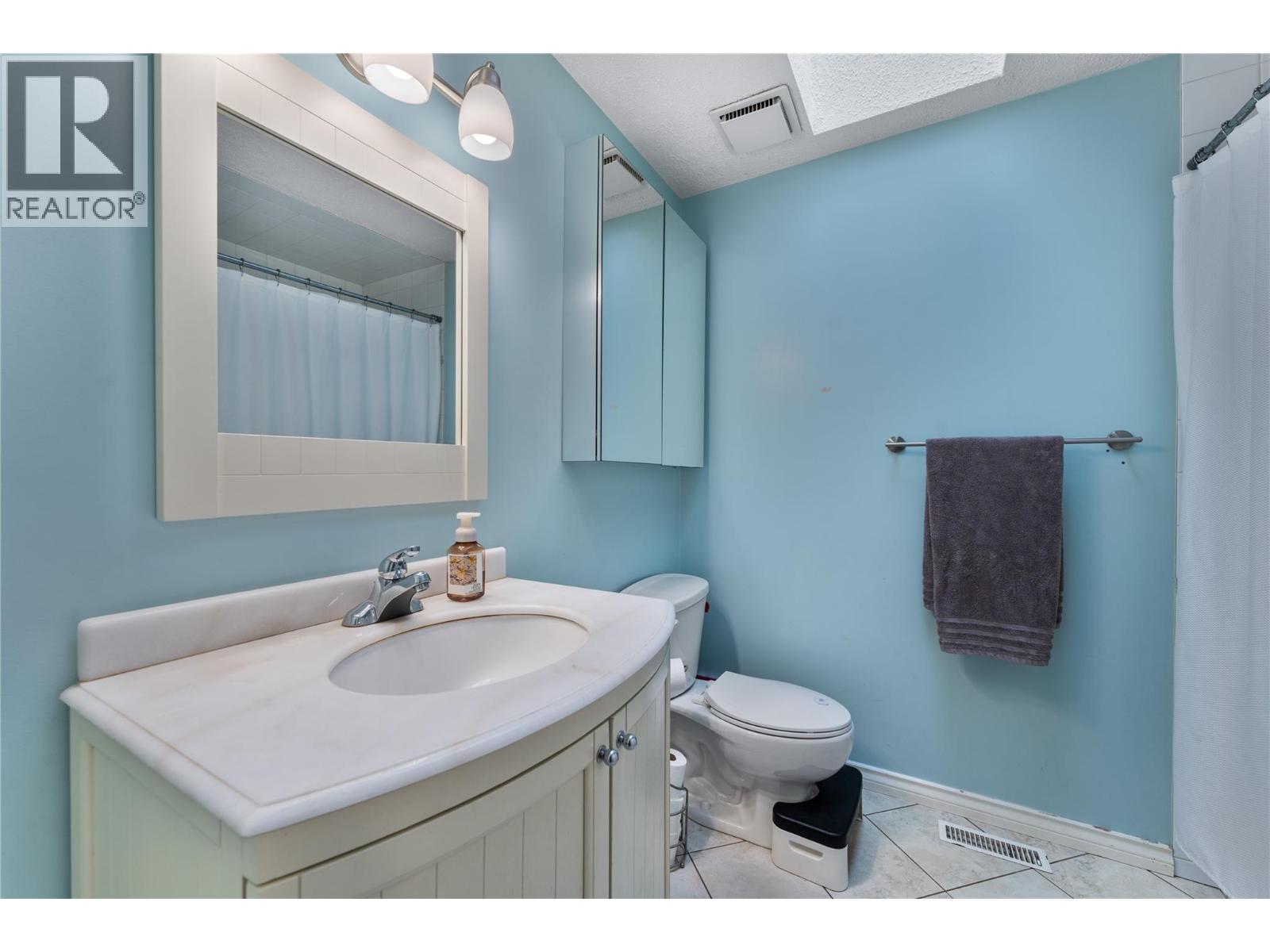 3772 Glenway Road, West Kelowna