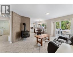 3772 Glenway Road, West Kelowna, BC V4T1E3 Photo 9