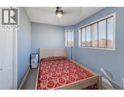 32 Los Alamos Crescent NE - photo 13