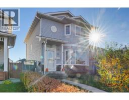 32 Los Alamos Crescent NE - photo 2