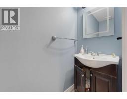 32 Los Alamos Crescent NE - photo 21