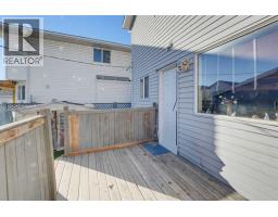 32 Los Alamos Crescent NE - photo 26