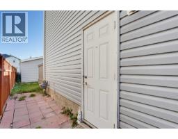 32 Los Alamos Crescent NE - photo 30