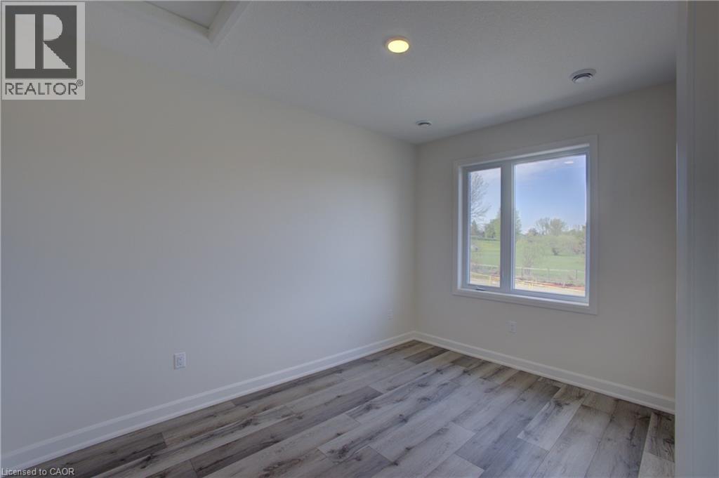 440 Wellington Street East — photo 22
