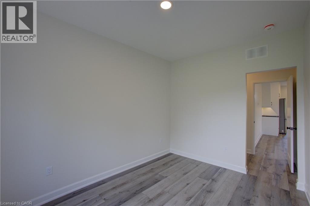 440 Wellington Street East — photo 25