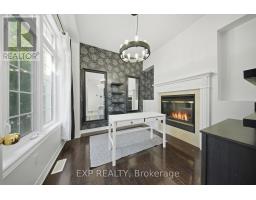 Living room - 62 Ocean Ridge Drive, Brampton, ON L6R3L3 Photo 6