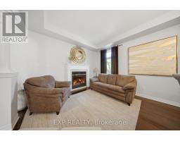 Kitchen - 62 Ocean Ridge Drive, Brampton, ON L6R3L3 Photo 9