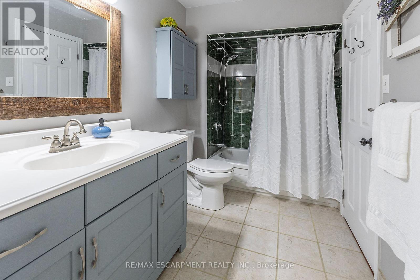 6 Stuart Street, Haldimand, ON photo 15