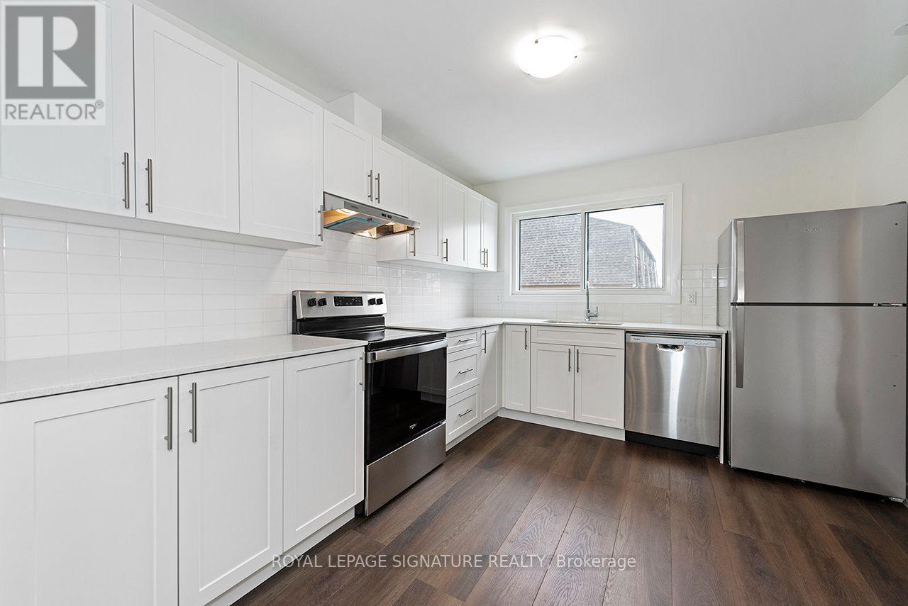 #3 20 ANNA CAPRI DRIVE - 13