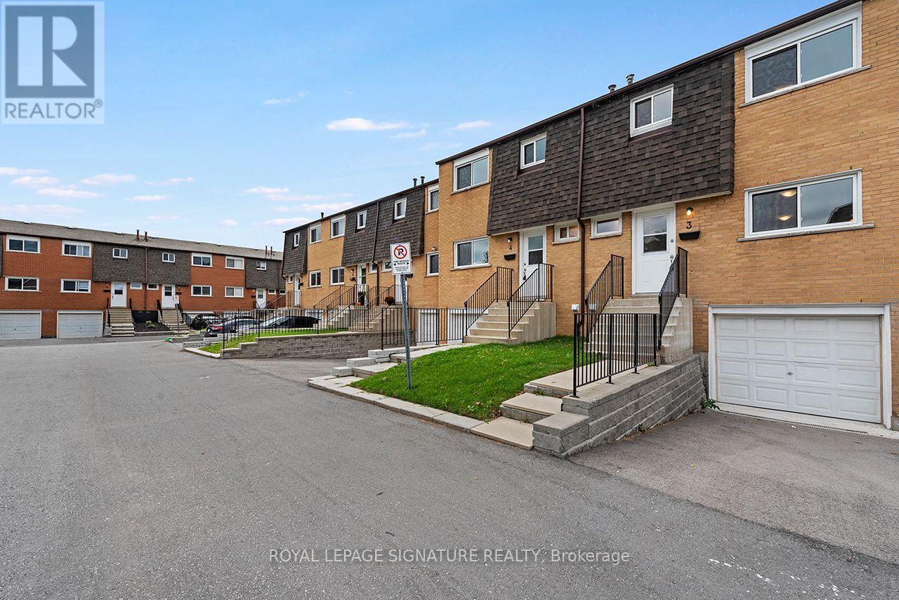 #3 20 ANNA CAPRI DRIVE - 2