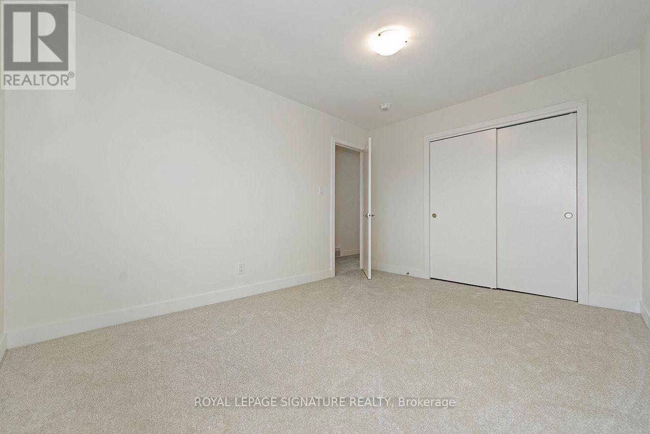 #3 20 ANNA CAPRI DRIVE - 26
