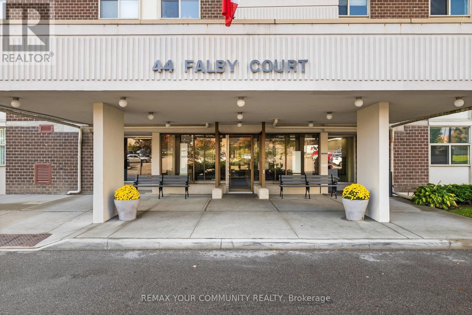 308- 44 Falby Court, Ajax, ON photo 2