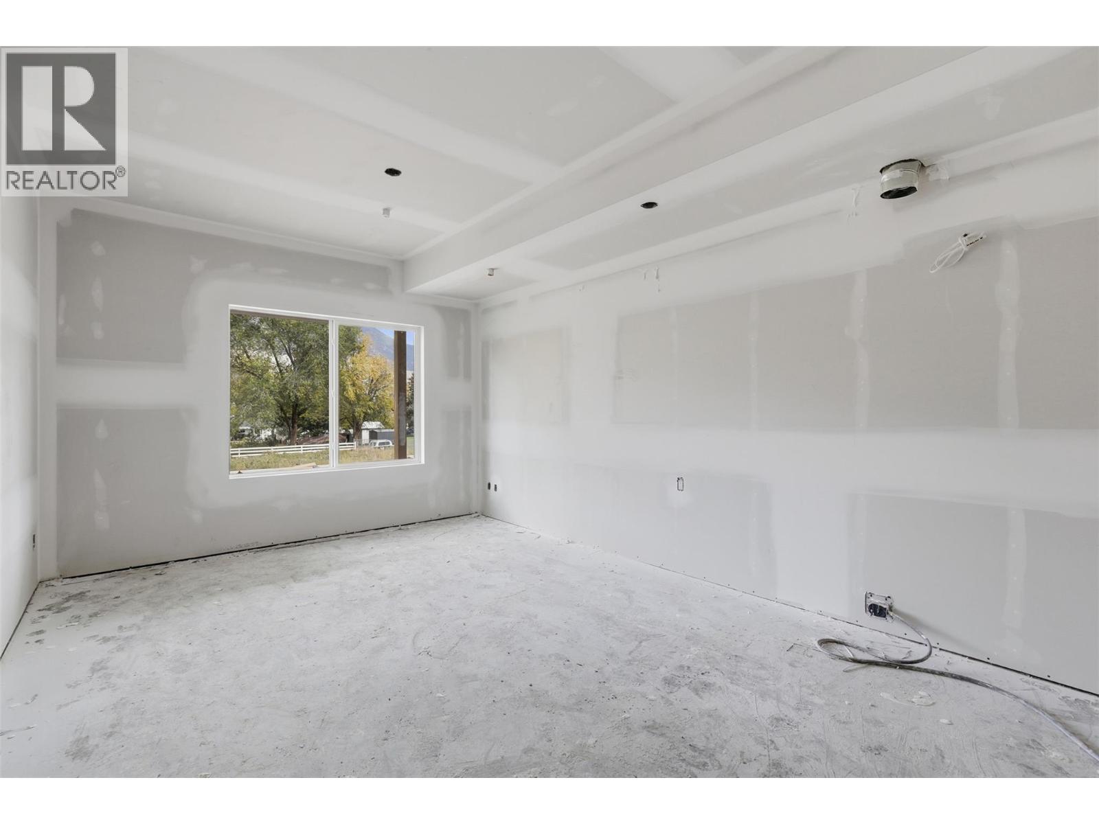 5878 DALLAS Drive - 31